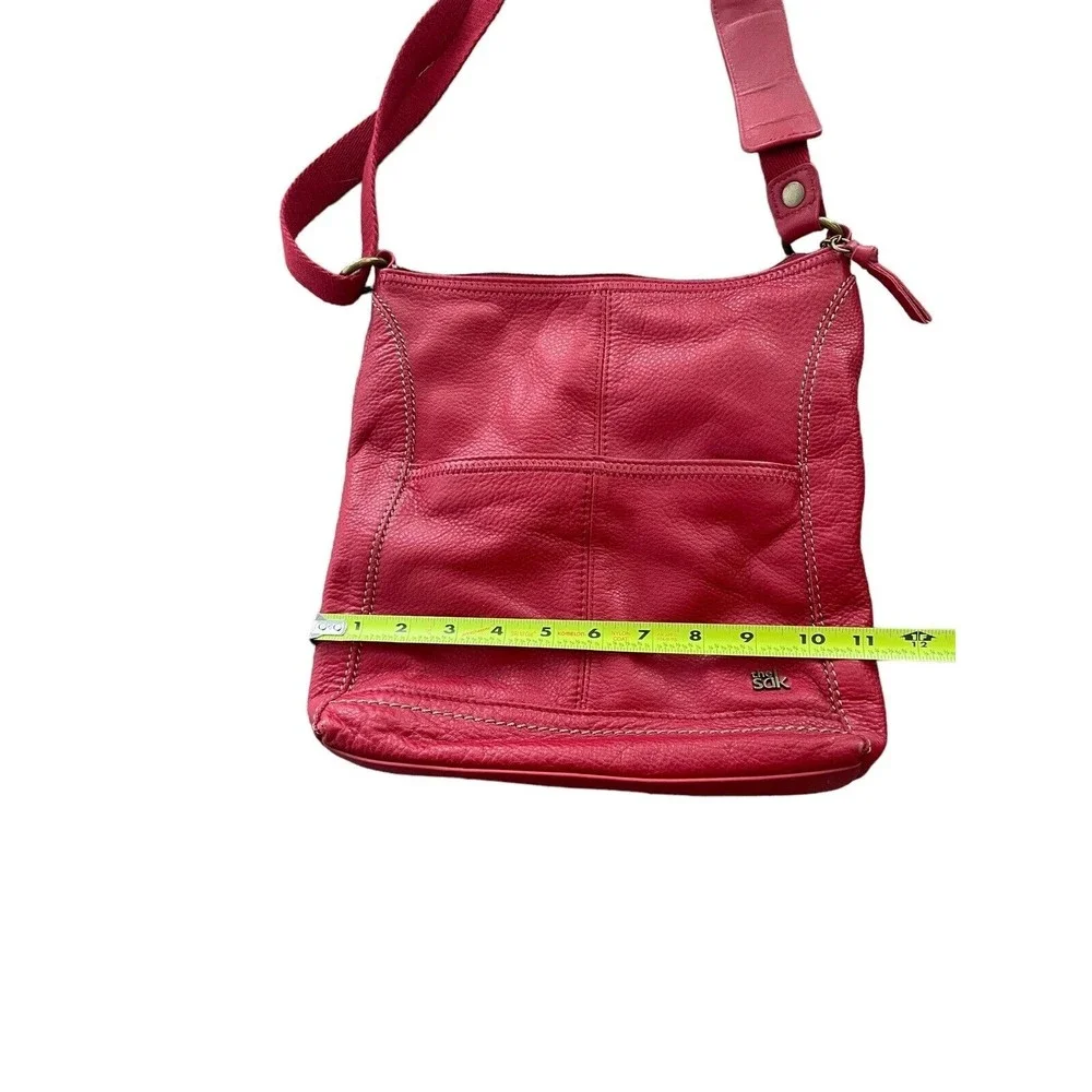 The Sak Iris hobo Bag Cherry Coral Red Pebbled Leather Zipper Handbag